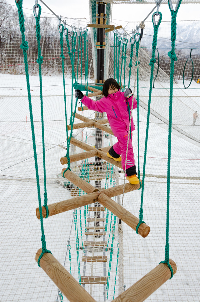 アミダス｜栂池高原スキー場「白馬つがいけSNOW WOW！」（スノーウェア提供：ISBJÖRN）