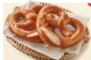 カフェプラネットショコラ「ドイツバターインブレッツェル」