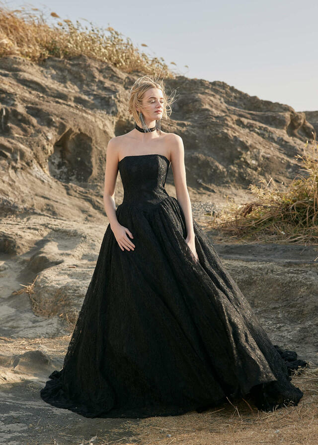 クラウディア｜「K.RANNE-クランネ-」新作ウェディングドレス｜KNE0042_Black