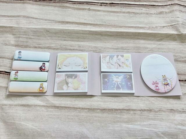 開くと9種類のふせんが登場!【3COINS×セーラームーン】ふせん/330円(税込)