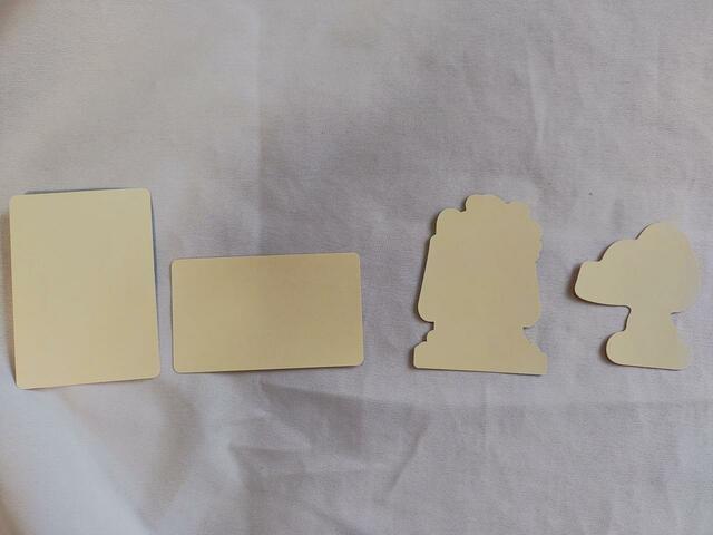 裏面を剥がせば、ステッカーとして使える