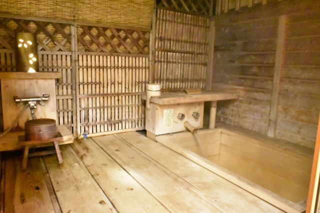 露天ぶろ付きの部屋もある