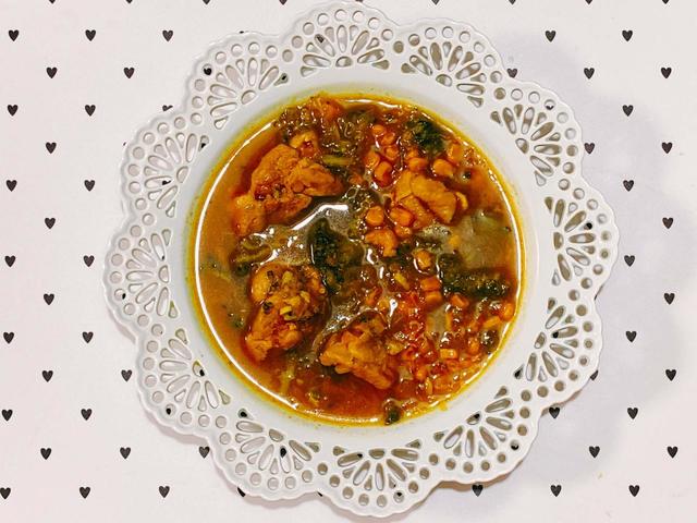 コーンチキンカレースープ【『＃モデルが撮影前に飲んでいる魔法の即ヤセ低糖質スープ』より】