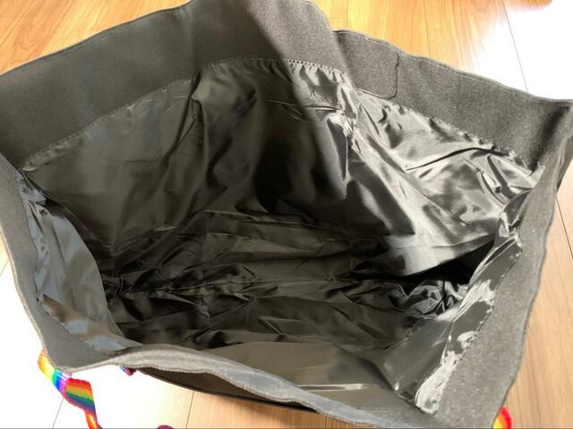 【CHUMS 大容量BIGトートバッグ】ポリエステル製の布地を使用