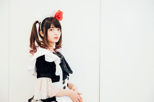 小鳩ミク(Gt&Vo.)