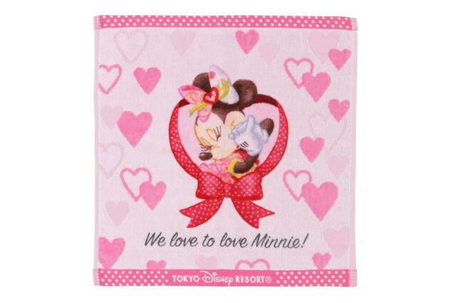 ウォッシュタオル 880円｜サイズ：縦約35×横約34cm｜東京ディズニーリゾート「ミニー・ベスティーズ・バッシュ！」スペシャルグッズ｜販売店舗：東京ディズニーランド「ギャグファクトリー/ファイブ・アンド・ダイム」、東京ディズニーシー「ベッラ・ミンニ・コレクション」