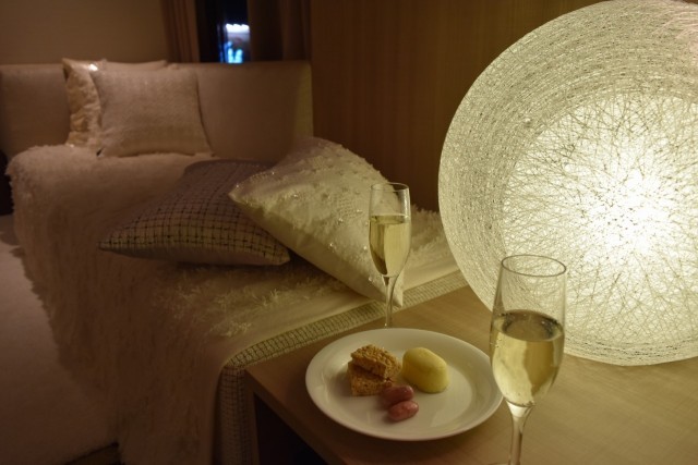 ミレニアム 三井ガーデンホテル 東京／女子トークで盛り上がって乾杯