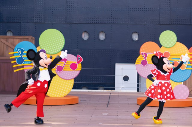 東京ディズニーリゾート】みんなで踊る「ジャンボリミッキー!」コロナ