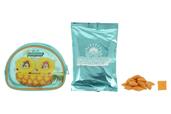 チーズインスナック 2,000円|夏の東京ディズニーリゾート「Hello Hello SUMMER!」グッズ|販売店舗:東京ディズニーランド「グランドエンポーリアム」、東京ディズニーシー「タワー・オブ・テラー・メモラビリア」|発売日:2026年6月11日(木)