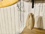 【無印良品　ジュート　野菜保存袋S】吊るして使うことも可能