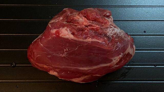 【解凍プレート】牛ブロック肉の15分後の状態