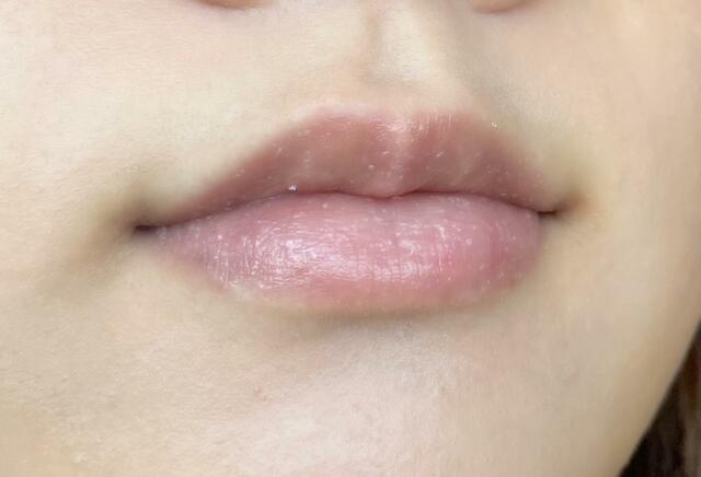 【REVLON キスシュガースクラブ 111シュガーミント】しばらくするとスースしてきます