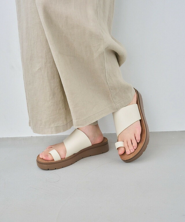 【スタディオクリップのサンダル売れ筋ランキング 2位】「軽らくトングサンダル」3,990円（税込）