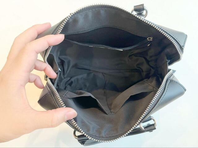 【DISCOAT ライトゲージミニボストンバッグ】開口部がガバッと大きく開くため、荷物の出し入れもとてもスムーズ!