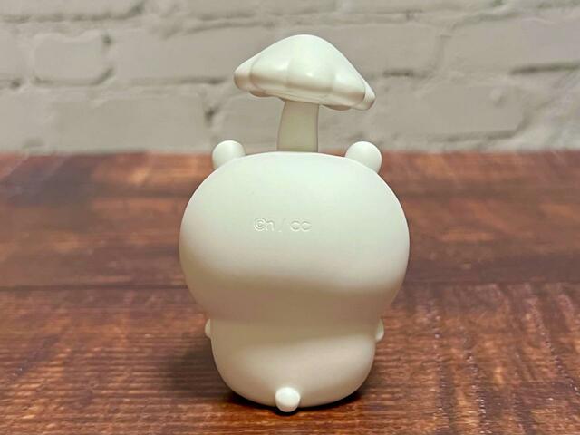 【ちいかわフレンズ2】キノコに寄生された後ろ姿から哀愁が漂います…