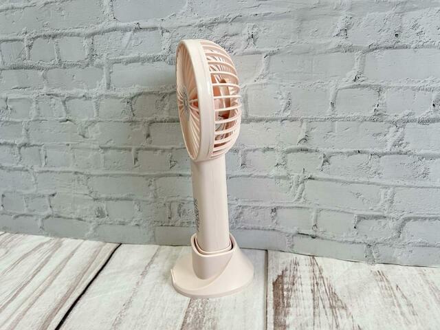 ハンディ扇風機をスタンドに置いてみました！