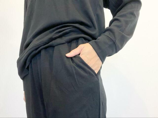 【ワークマン レディースメディヒール(R)ルームロングパンツ】両サイドにポケットが付いているのも嬉しいポイント!