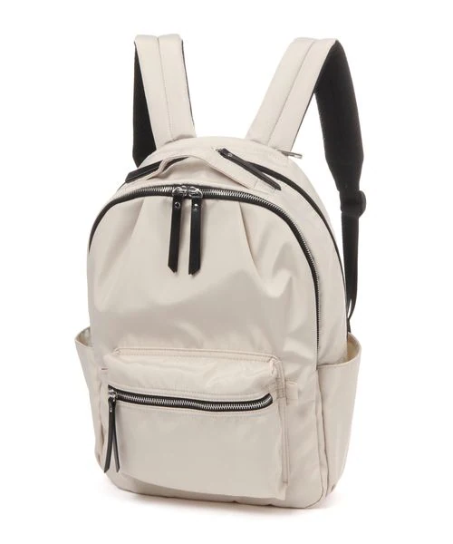 【グローバルワークの春バッグ売れ筋ランキング 2位】「撥水軽量12ポケットリュック」5,500円（税込）