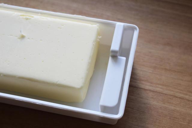 【ダイソー】バターカッター付 バターケース／100円
