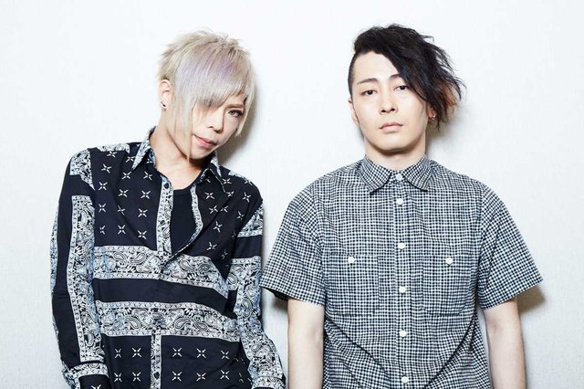 （写真左）Cazqui（NOCTURNAL BLOODLUST／G）、ミヤ（MUCC／G） 	