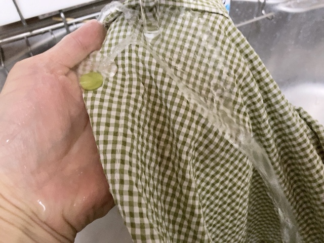 【ワークマン レディース撥水サッカー半袖シャツ】実際に水をかけてみました