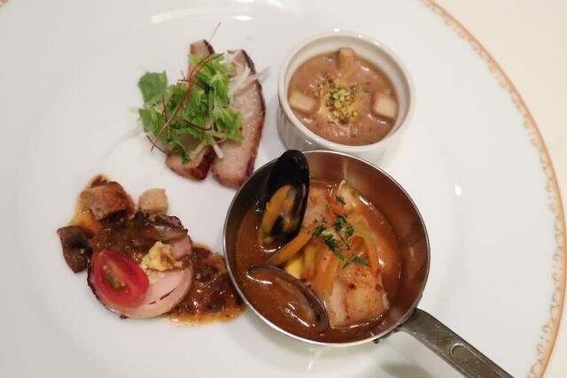 シャーウッドガーデン・レストラン “ディズニー・クリスマス”スペシャルブッフェ