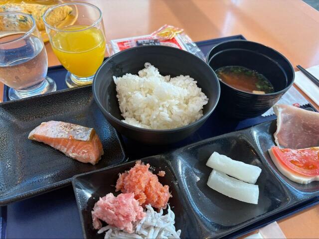 【カフェトスカ モーニングブッフェ】ほっと落ち着く和の朝ごはん♪ 鮭にしらす、明太子まで揃う満足感！