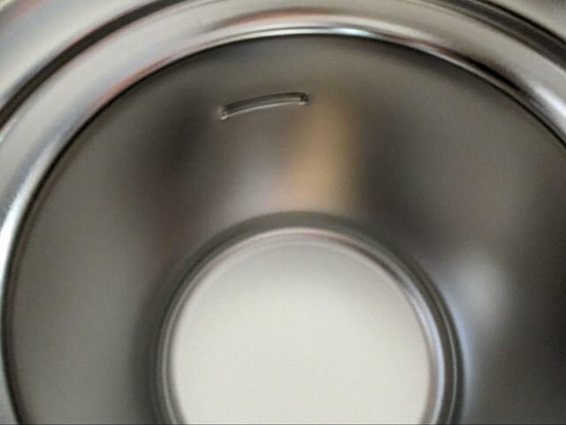 【サーモス 真空断熱テーブルスープジャー 1L】飲食物は内側の水位線までしか入れられません