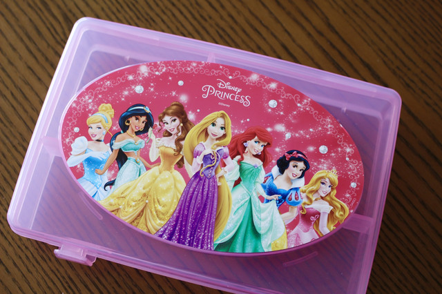 セクションケース（ディズニープリンセス）／100円（税込）