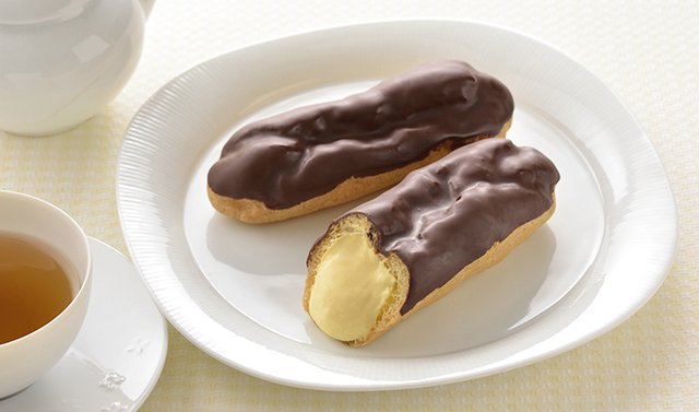 【銀座コージーコーナーの「生ケーキ」売上ランキング 4位】「エクレア(カスタード)」162円(税込)