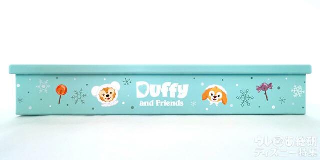 「ダッフィー＆フレンズのホワイト・ウィンタータイム・ワンダーズ」アソ―テッド・クッキー缶