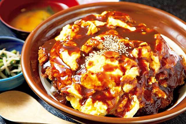 万吉食堂（愛知／豊田）　すり鉢味噌玉カツ丼 1300円