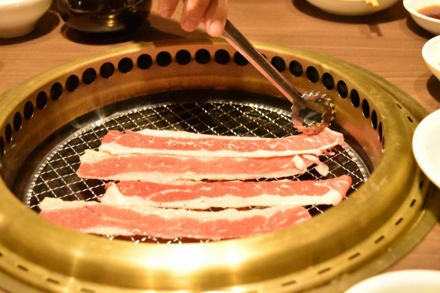 一枚が結構長い「炙り状カルビ」