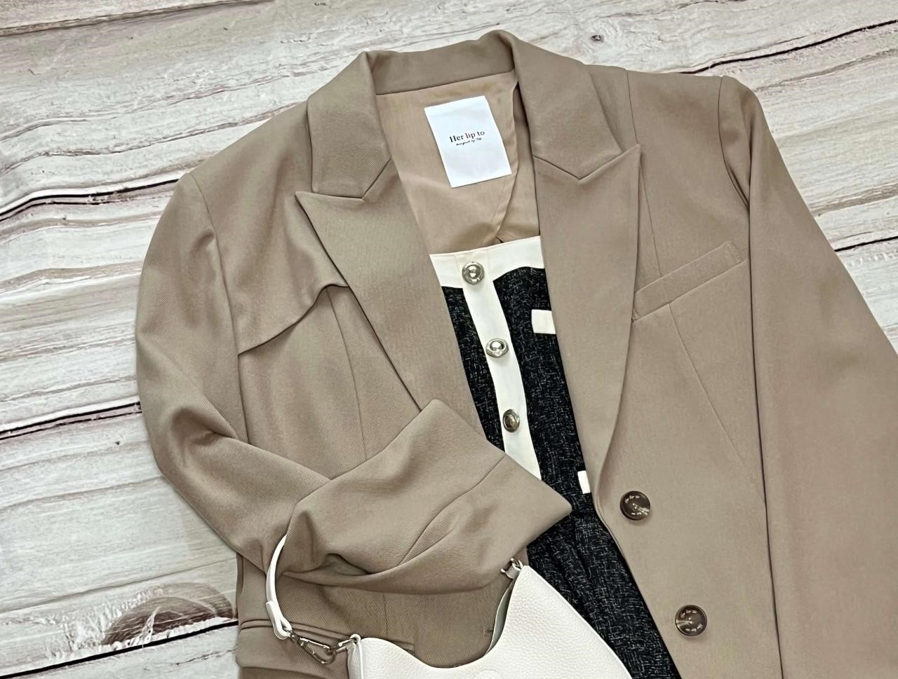 img_ae741ed676ff868f7100b2db14