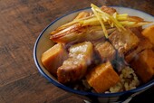 「ぶっかけ角煮豆腐」は、ごはんにぶっかけると美味!(ディナー&土日祝ランチ限定)【年末年始のすたみな太郎】