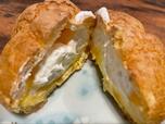 【ファミリーマート たっぷりクリームのダブルシュー】2層のクリームが魅力的です