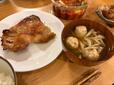 【ロピア 華味鳥つくね】焼いた鶏肉とつくねのお吸い物を並べると、立派な和定食になりました◎