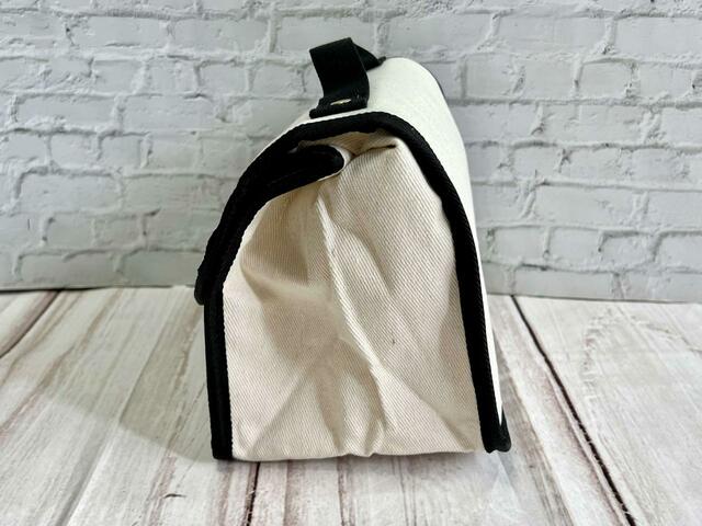 【otonaMUSE（オトナミューズ）7月号増刊】横から見ると四角いフォルムになりますが収納可能！