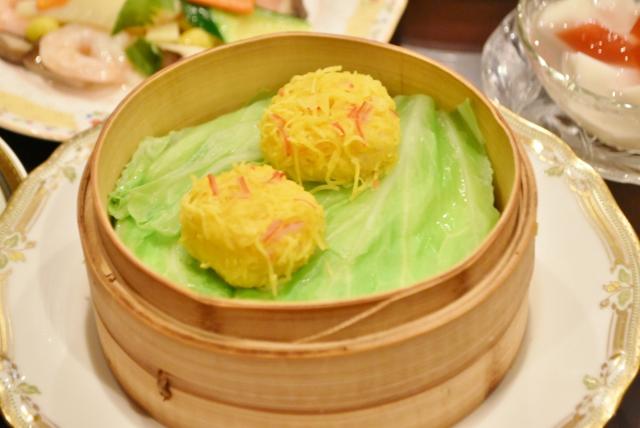 「本日のおすすめ点心(海鮮海老団子)」