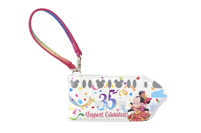 パスケース 1,900円｜（本体）縦約7.5×横約15.5cm、4枚収納｜東京ディズニーランド「グランドエンポーリアム」、東京ディズニーシー「エンポーリオ」｜東京ディズニーリゾート35周年グランドフィナーレ