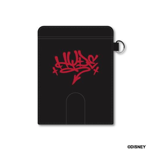 ミッキーマウス／レザーパスケース2,500円（税込）