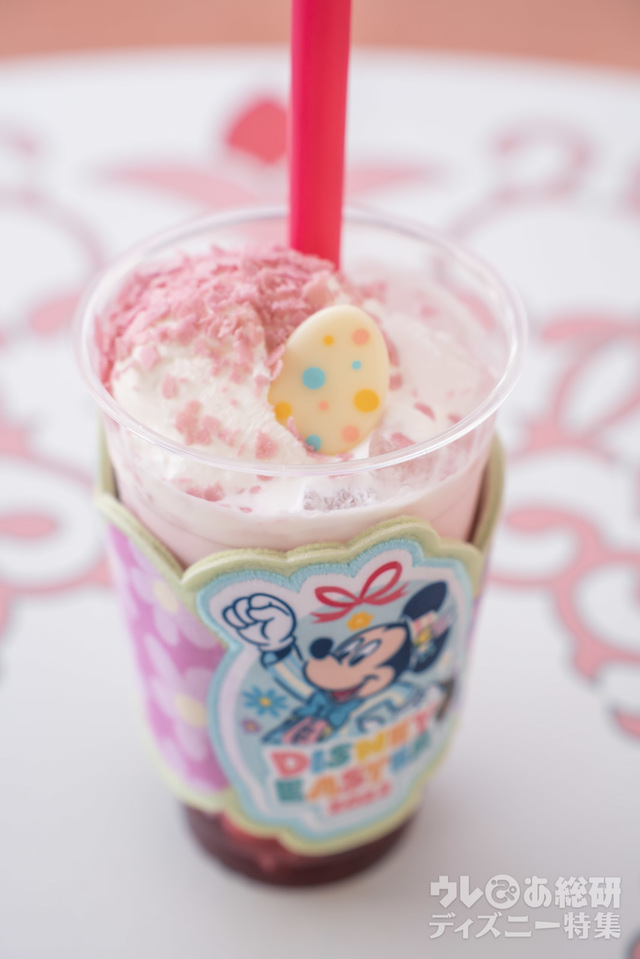 スペシャルドリンク（サクラ＆ベリー、ミルク）600円、スーベニアスリープ ＋600円