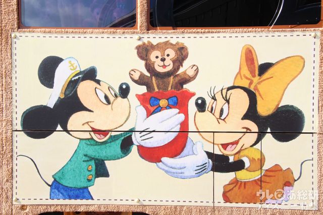 ダッフィーバス（横）