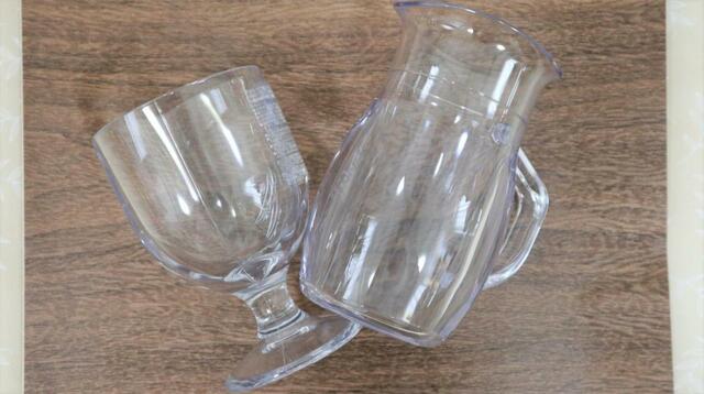 【プラキラ グラス・デカンタ250mlセット】サイゼ飲みファンにはおなじみの器