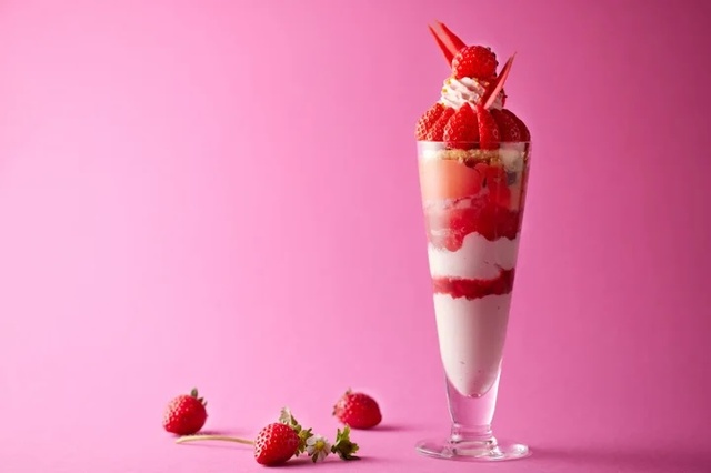 グランドニッコー東京 台場「Color Parfait ～Red～」