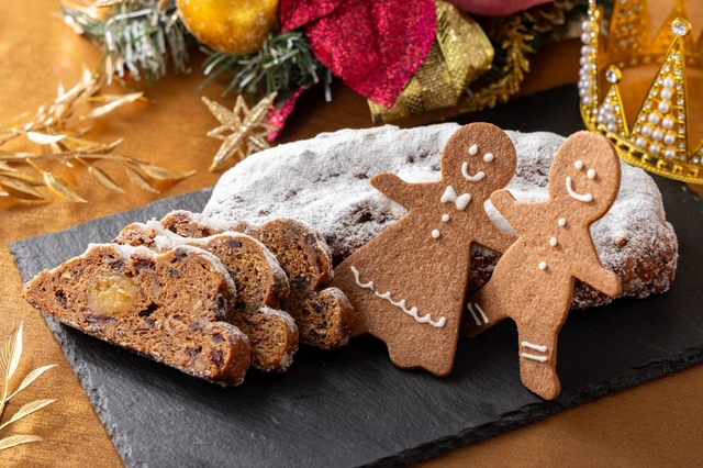 「シュトレン/ジンジャーブレッド」<期間:2025年11月6日~12月28日>【【ヒルトン名古屋】贅沢なクリスマススイーツビュッフェ「Holiday Jewel Box」で“ホリデーシーズン”をより華やかに♪】