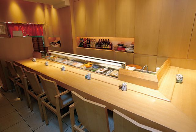 神田・おいしい魚ランチ／すし定　内観