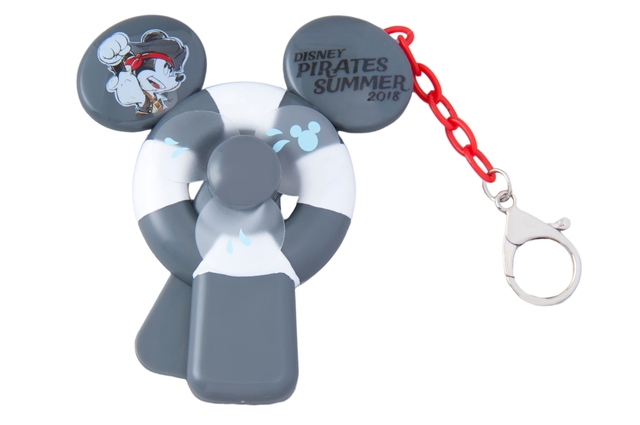 キーチェーン ¥1,400 ※(本体)長さ約11cm|東京ディズニーシー「ディズニー・パイレーツ・サマー」2018年