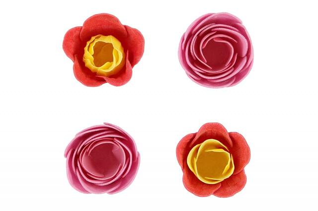 バスペタル 1,500円｜東京ディズニーリゾート「花咲き誇るパークを満喫するミッキーたちが描かれたグッズ」｜販売店舗：東京ディズニーランド「ホームストア」、東京ディズニーシー「ヴィラ・ドナルド・ホームショップ」｜発売日：2024年4月25日（木）