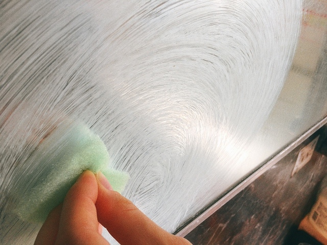 【カインズ 鏡のウロコ取り 60g】こするだけ！